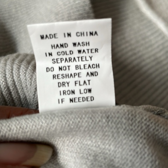 Ember Cardigan Sweater Women Size L Gray Lace Beads Embellished Open Front NWT - Picture 14 of 14